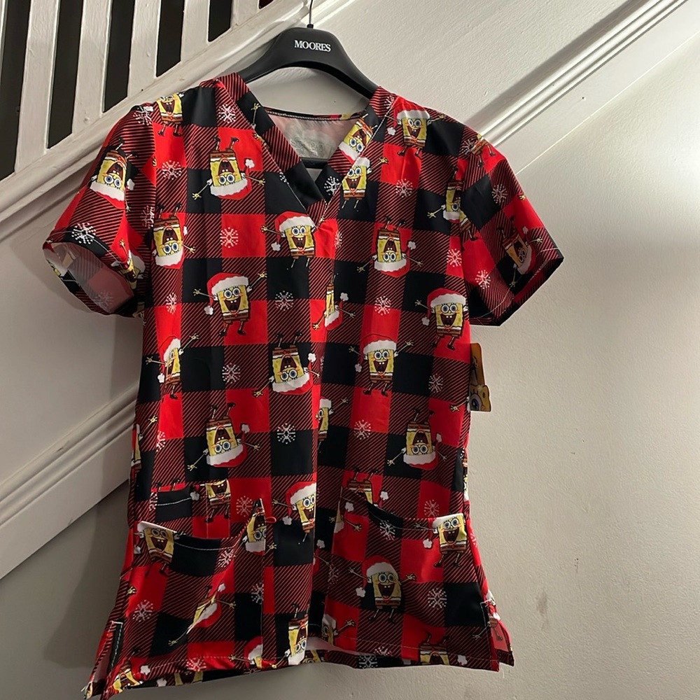 Sponge Bob Scrub Top Red&Black Plaid V Neck Front Pockets